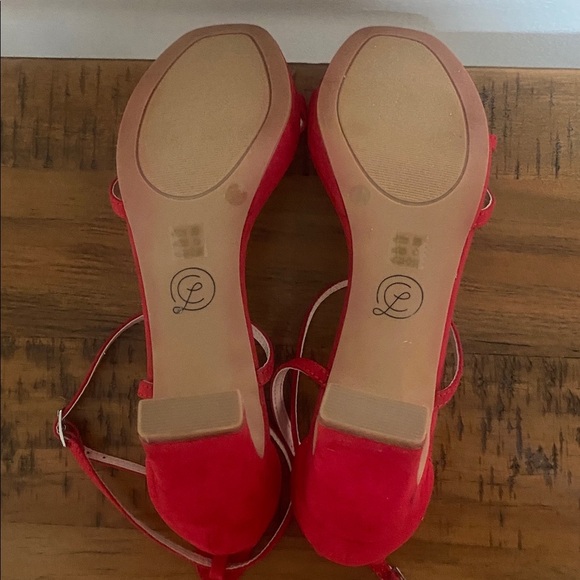 Chinese Laundry Taryn Womens Size 8 Dress Sandals Red Suede NWOT - Picture 4 of 16
